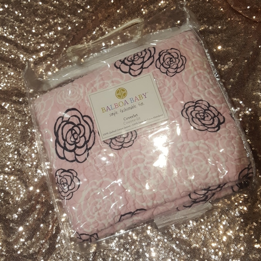 Balboa Baby crib coverlet